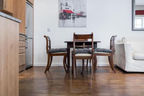Beautiful 1BR duplex apartment 5mins from Regent's Park