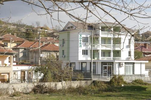 Karadzhovy Guest House - Kalofer
