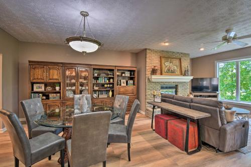 Resort-Style Condo with Balcony on Lake Keowee in Salem, USA