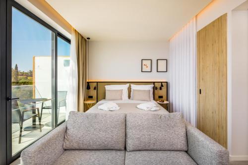 Premium Double Room with Partial Sea View