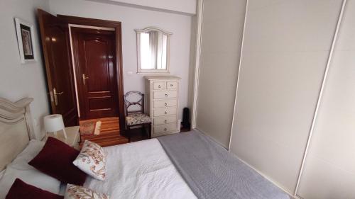  Habitación con balcón en el centro de Algorta in Getxo