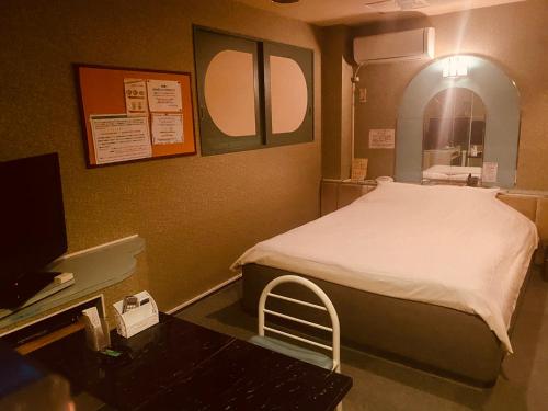 Hotel L & L