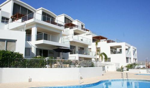 Oroklini Hills Luxury Apartment