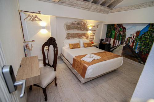 Deluxe Suite image 5