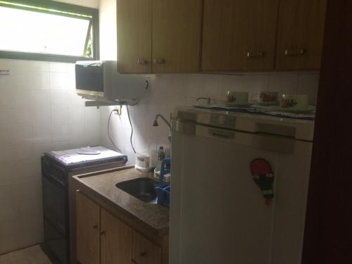 Apto. No terreo Enseada Ubatuba com piscina p/ 5 pessoas