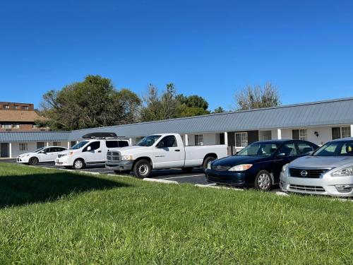 Superlodge – Dover, DE