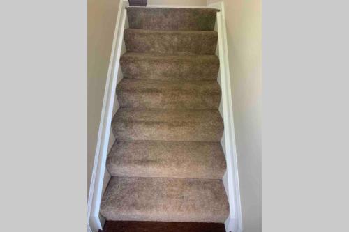 Pet Friendly Home with Fenced in Yard in Bethany, USA