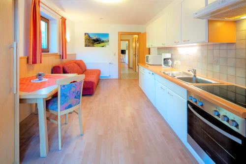 مطبخ, Ferienwohnung Saalbach Fieberbrunn in فيبغوبغن