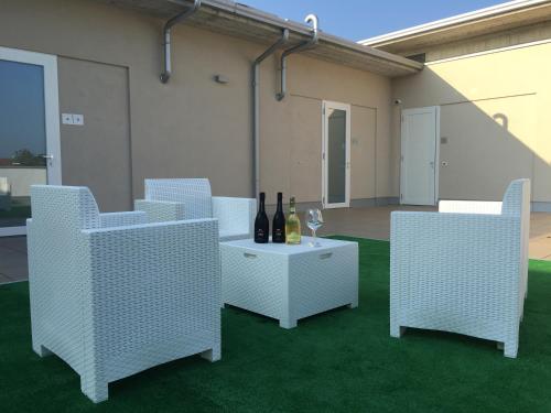 TERRAZZA Rooms in ضواحي ديزينزانو ديل جيردا