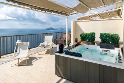 GRAND HOTEL SERAPIDE in Pozzuoli