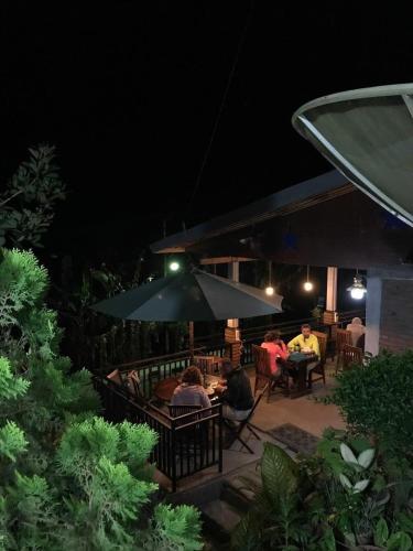 Bintang by Tobias Lodge Cafe & Restaurant in Ende