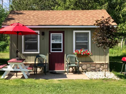 Cedar Ridge Cabins - Accommodation - Honor