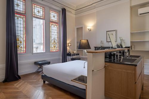 Appartements Place Gambetta - Your Bordeaux Home