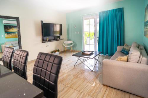 Two-Bedroom Suite image 5