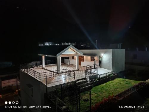 Happy Spring Holiday Home