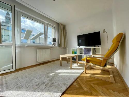 Super Apartament SAWA 2 Metro WiFi 500 mbs TV'50 Netflix HBO AppleTV+, Warsaw