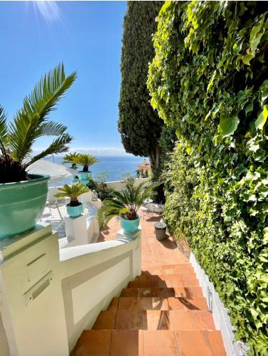Exterior view, Les Lilas in Roquebrune-Cap-Martin