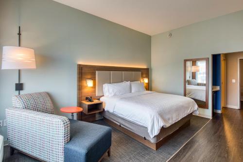 Holiday Inn Express & Suites - Charlotte - South End an IHG Hotel - image 12