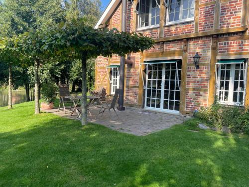 Gemütliches Fachwerkhaus am See mit Kamin (Gemutliches Fachwerkhaus am See mit Kamin) in Warendorf