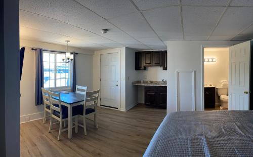 Superlodge – Dover, DE