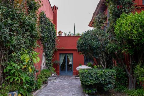 Vchod, Casa Maria in La Lejona