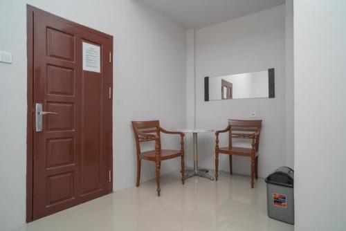 RedDoorz Syariah near Jalan Ahmad Yani Banjarmasin 3