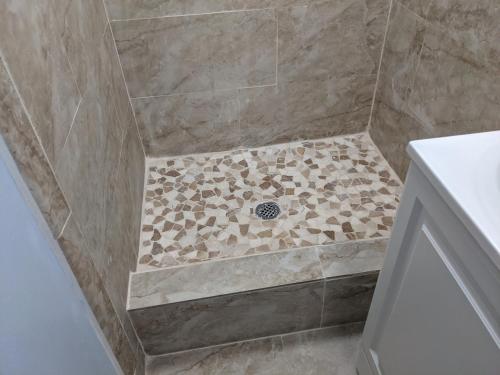 The Blue Door Inn - image 10