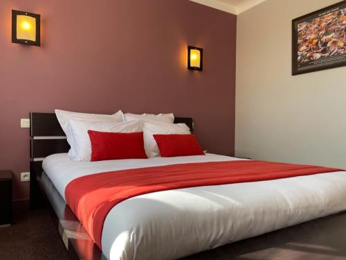 1 king bed, 2 sofa beds