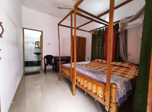 Double or Twin Room with Balcony room in Kaithakuzhi Home Stay