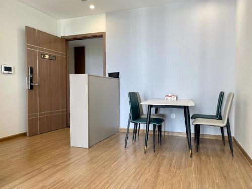 Vinhomes skylake 2bedrooms w/ lake view