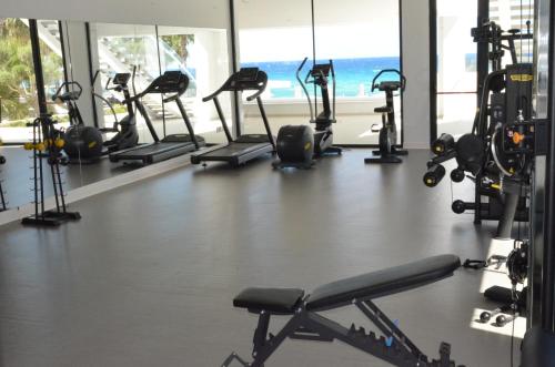 Flamingo Paradise Beach Hotel - image 14