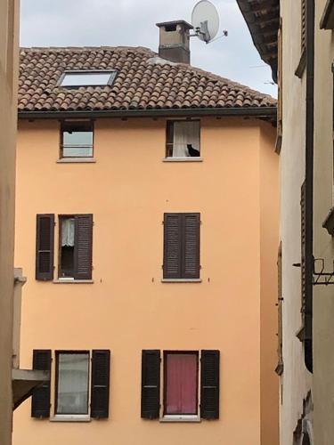 Zunanjost, Mansarda Caslano in Caslano