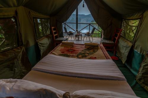 Bunyonyi Overland Resort