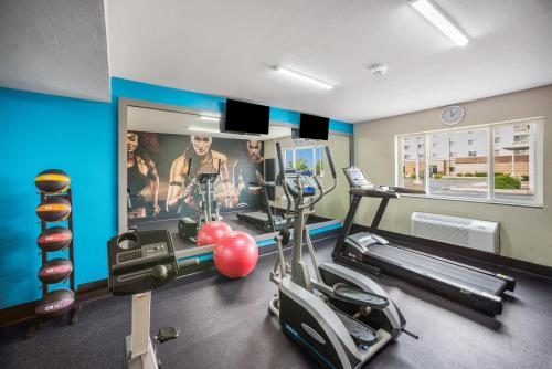 Clarion Pointe - image 6