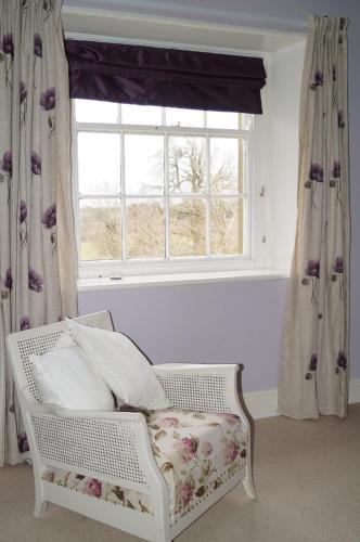 Low Gingerfield Farm B&B - image 4