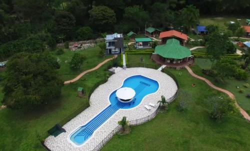 . Cabaña la guitarra