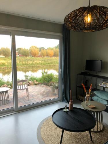  Tiny house Stilte oan it wetter in Stiens