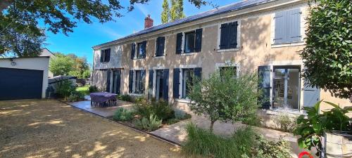 Appartement Pierres de Loire- Linge inclus -1er étage - Location saisonnière - Loire-Authion