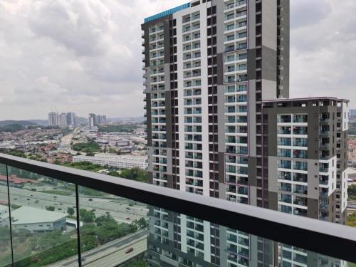 숙소 외관, Landmark Residence 2 Service Apartment with WIFI 5min to MRT 20min to KL in 카장