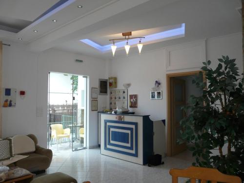 Előcsarnok, Hotel Fotini in Kamena Vourla