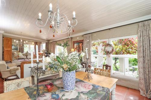 Three Oaks – Cape Town, TX