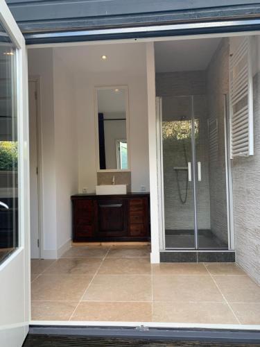 Fürdőszoba, Smederij Schoorldam in Schoorldam (Gedeeltelijk)