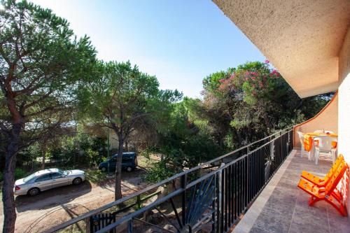 Erminia House - Orange Flat