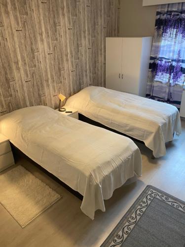 Kemi city ll, near snowcastle, 3 rooms, kitchen , glazed balcony FREE PARKING