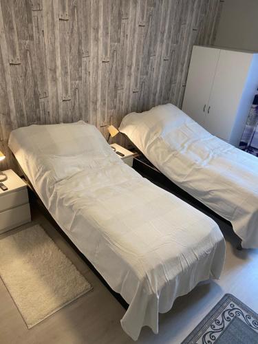 Kemi city ll, near snowcastle, 3 rooms, kitchen , glazed balcony FREE PARKING