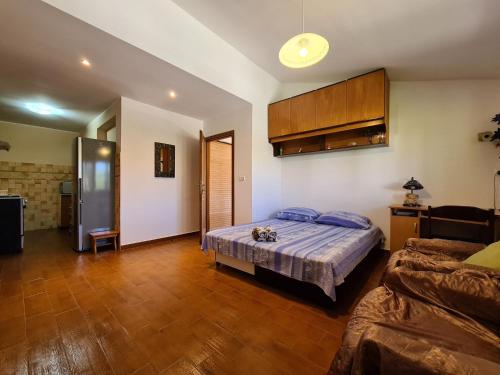 Apartment image 10