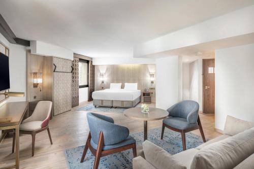 room detail thumbnail 0