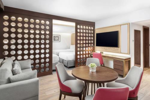 room detail thumbnail 0