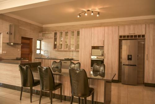 Food and beverages, Apartment Two-One-Two Eleven in Gaborone