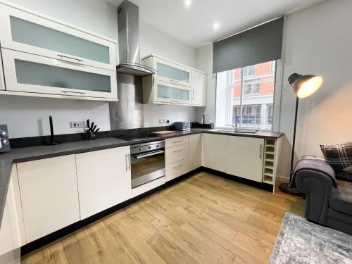 Exquisite 2BR Flat near Central Train Station, Glasgow (photo 10)